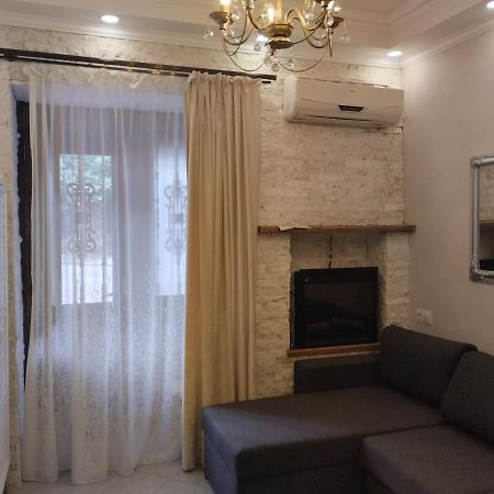 Room In Sololaki Tbilissi Extérieur photo